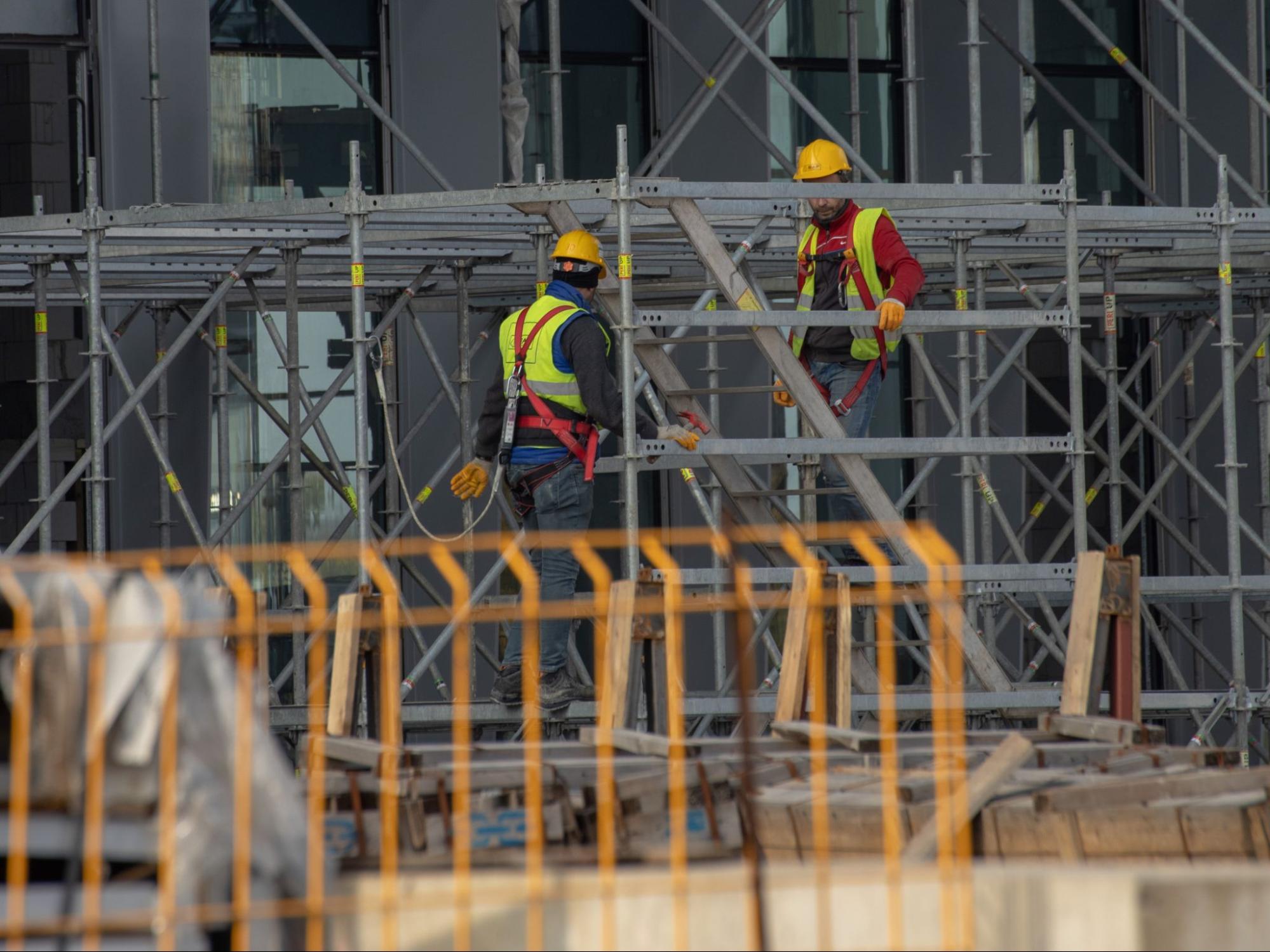 How to Minimise the Health Risk to Employees at a Construction Site?