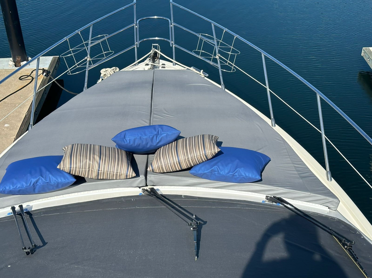 Azimut Yacht Rental Services | Azimut Luxury Yacht