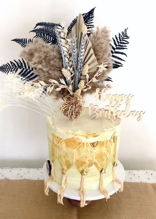 Cake Designer | Pearls and Crumbs | West London