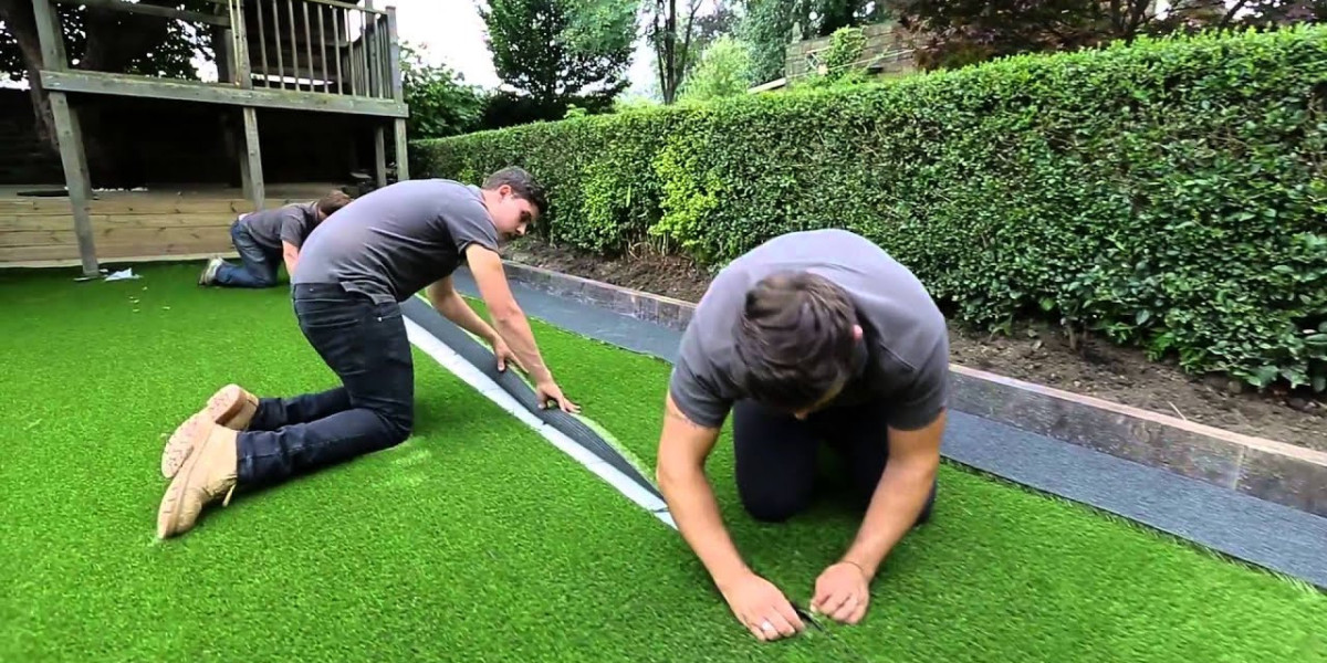 Creating a Beautiful and Practical Outdoor Space With Modern Landscaping Solutions