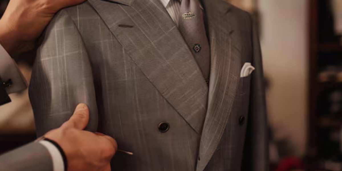 Custom Tailoring in Bangkok: From Measurements to Final Fit